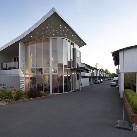 Atrium On Ulster Motel Hamilton Exterior photo