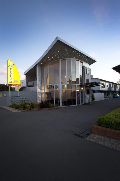 Atrium On Ulster Motel Hamilton Exterior photo